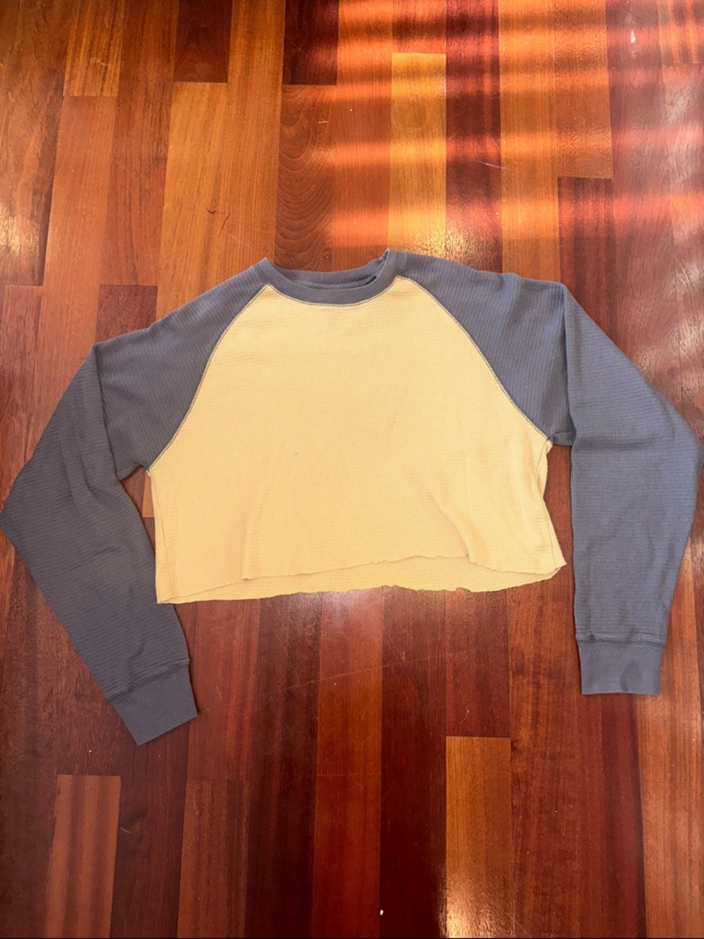 RedHead Cropped Raglan Waffle Top - Cream & Blue
